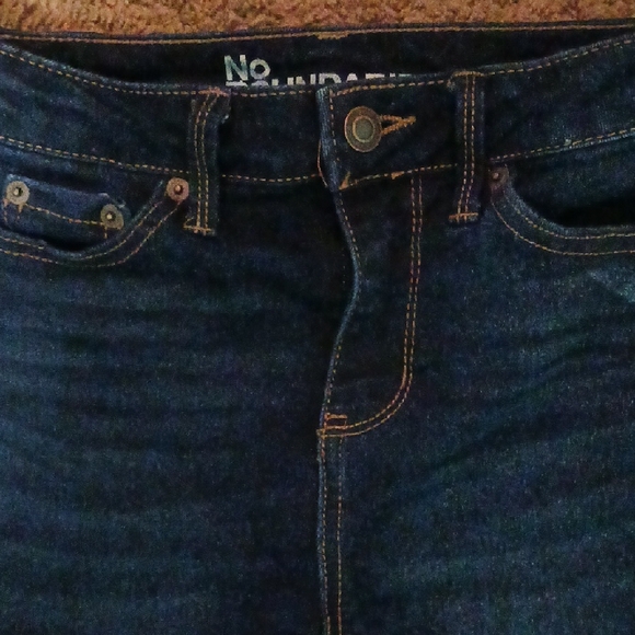 No Boundaries Women's Deep Indigo Flare Jeans - Picture 4 of 6